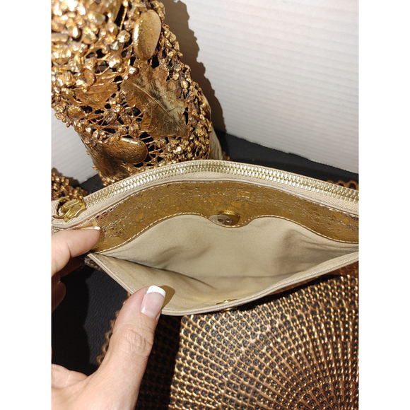 J. Crew Gold Pouch w. Dust Bag - Picture 5 of 6